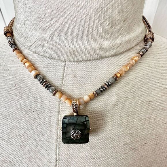 Liz Claiborne Jewelry - Liz Claiborne vintage abalone pendant necklace